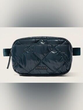 RARE!🌞 Athleta Quilted All About Shine Crossbody Belt Bag; Cypress Shine (Navy)
